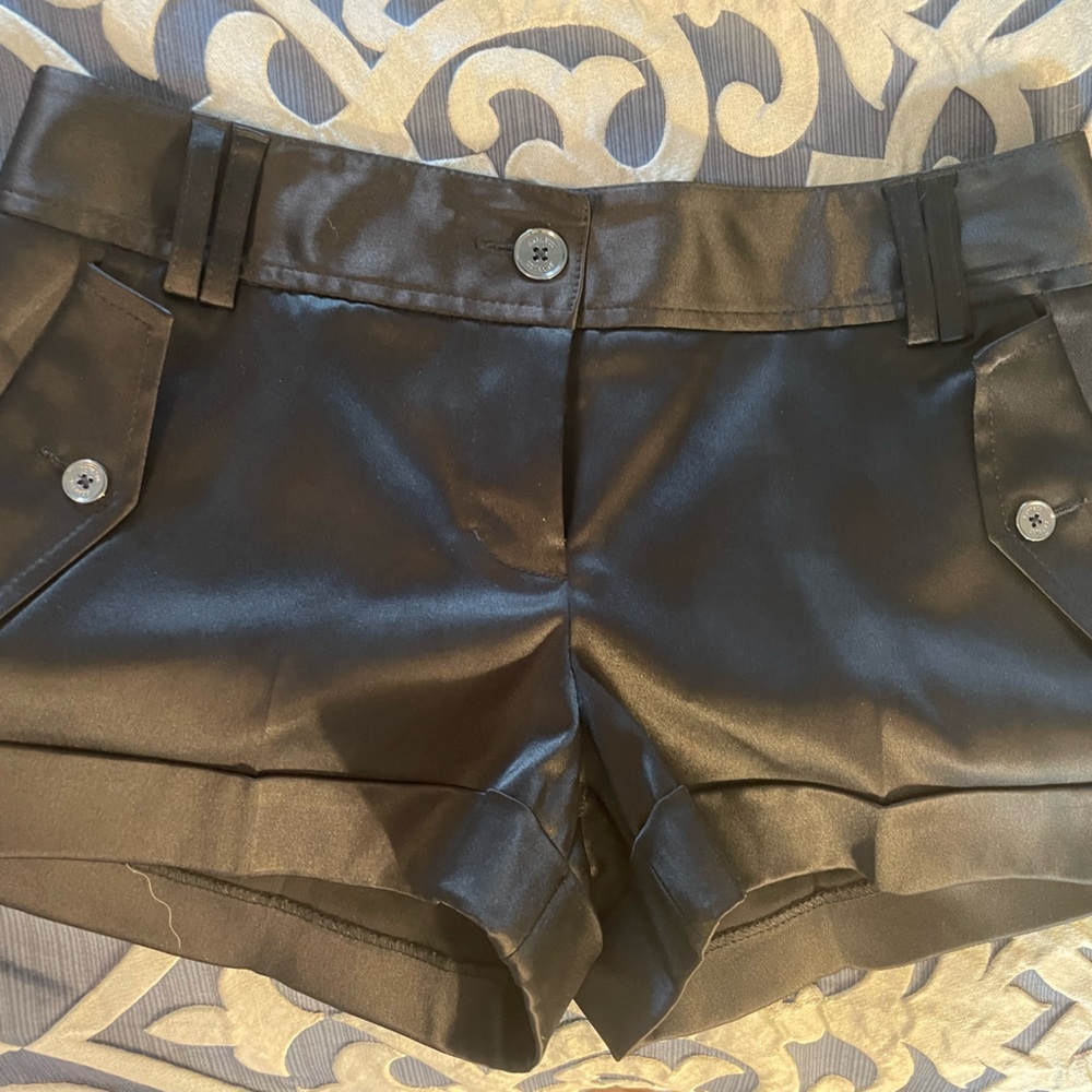 Black shiny express shorts